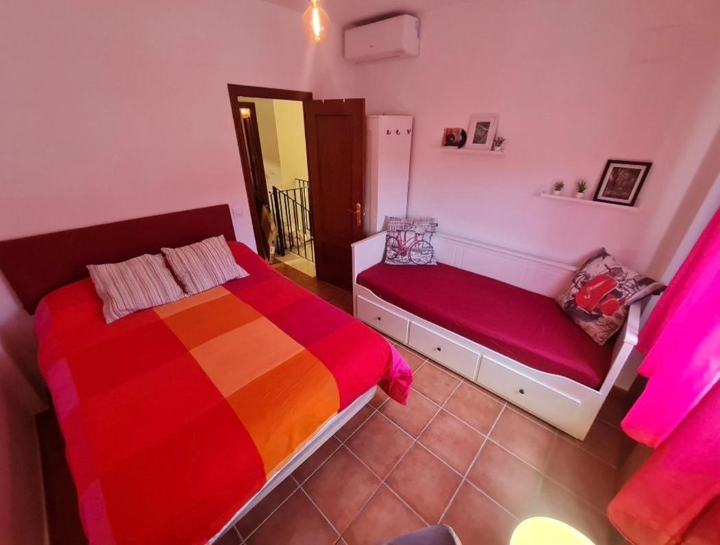 הוילה Los Romeros La Casa Junto Al Sendero Del Rio & Piscina # Aire Acondicionado מראה חיצוני תמונה